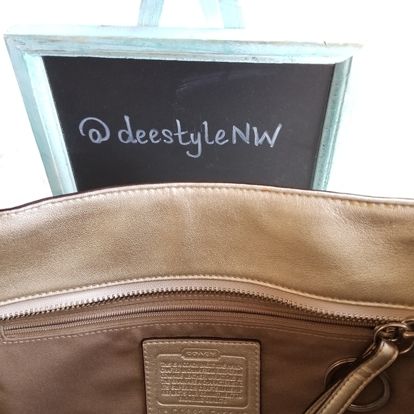 Coach Leather White Gold Tote Purse w/ Dust Bag - Picture 4 of 12